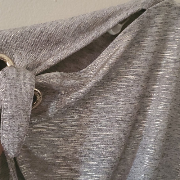 Top - Picture 3 of 3